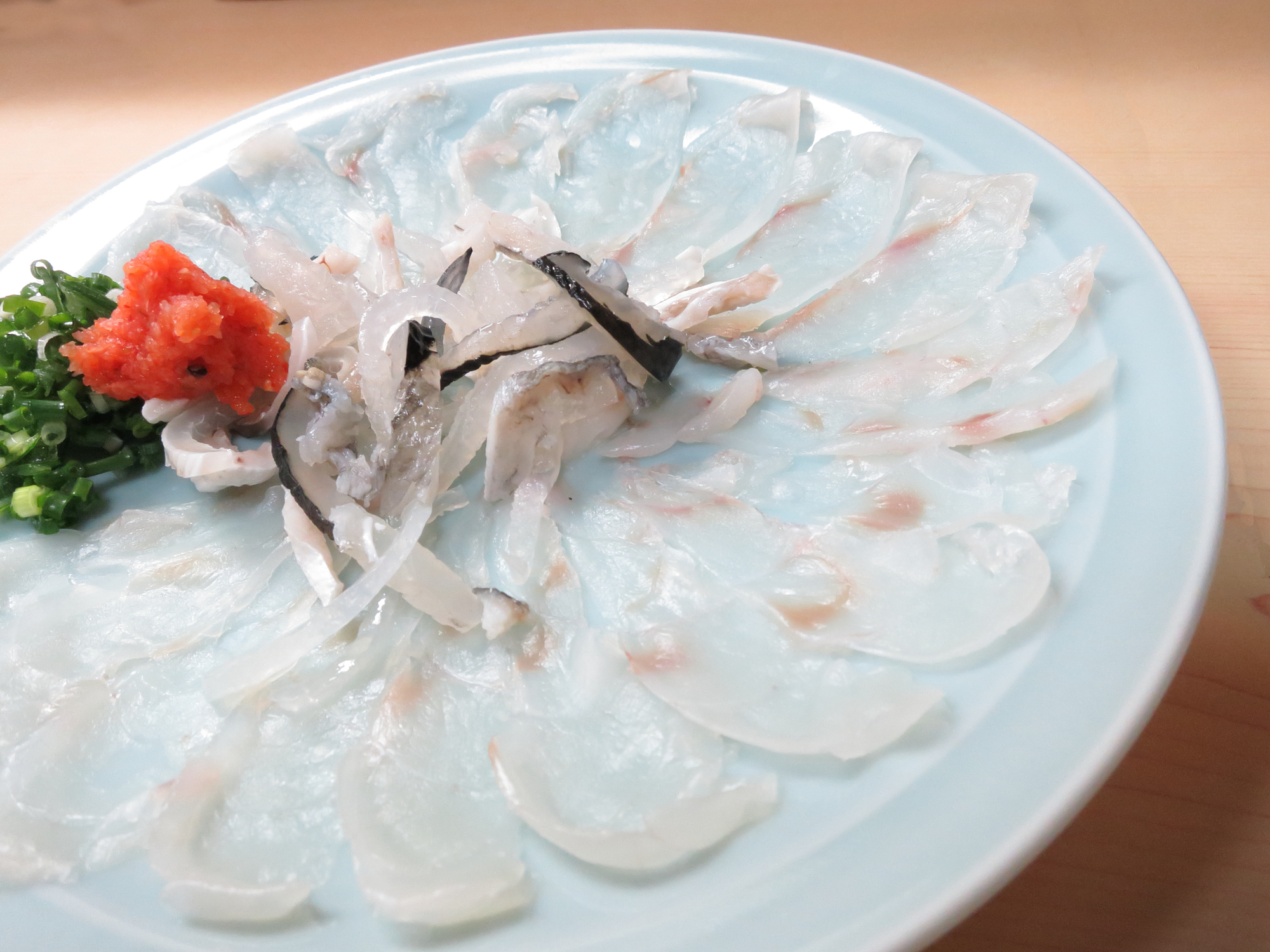 Fugu sashimi japonais