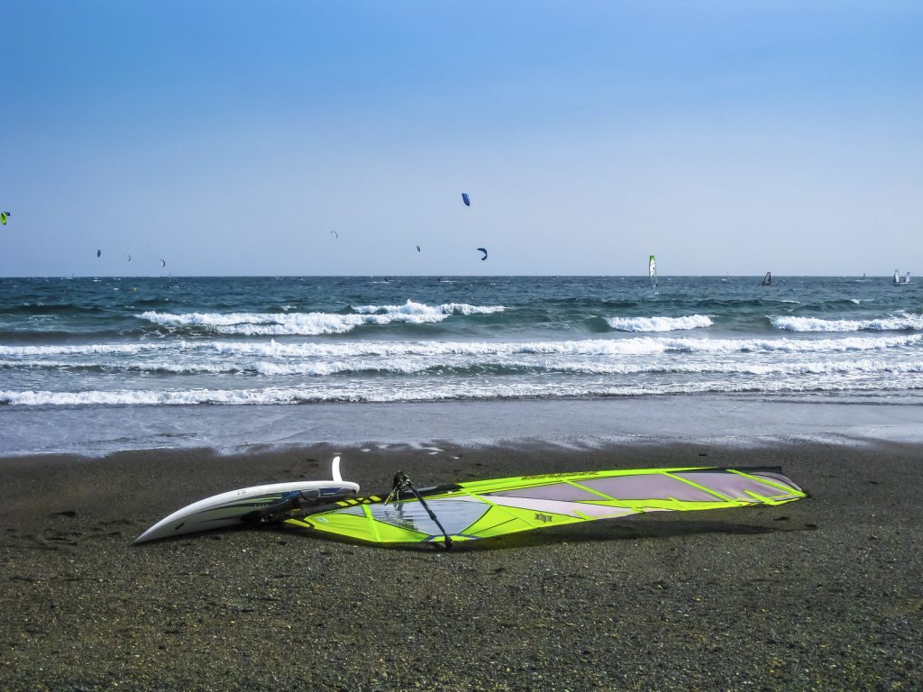 Surfbrett am Strand von El Medano