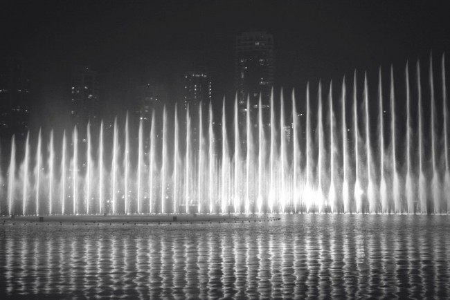 Dubai's famous fountain display
