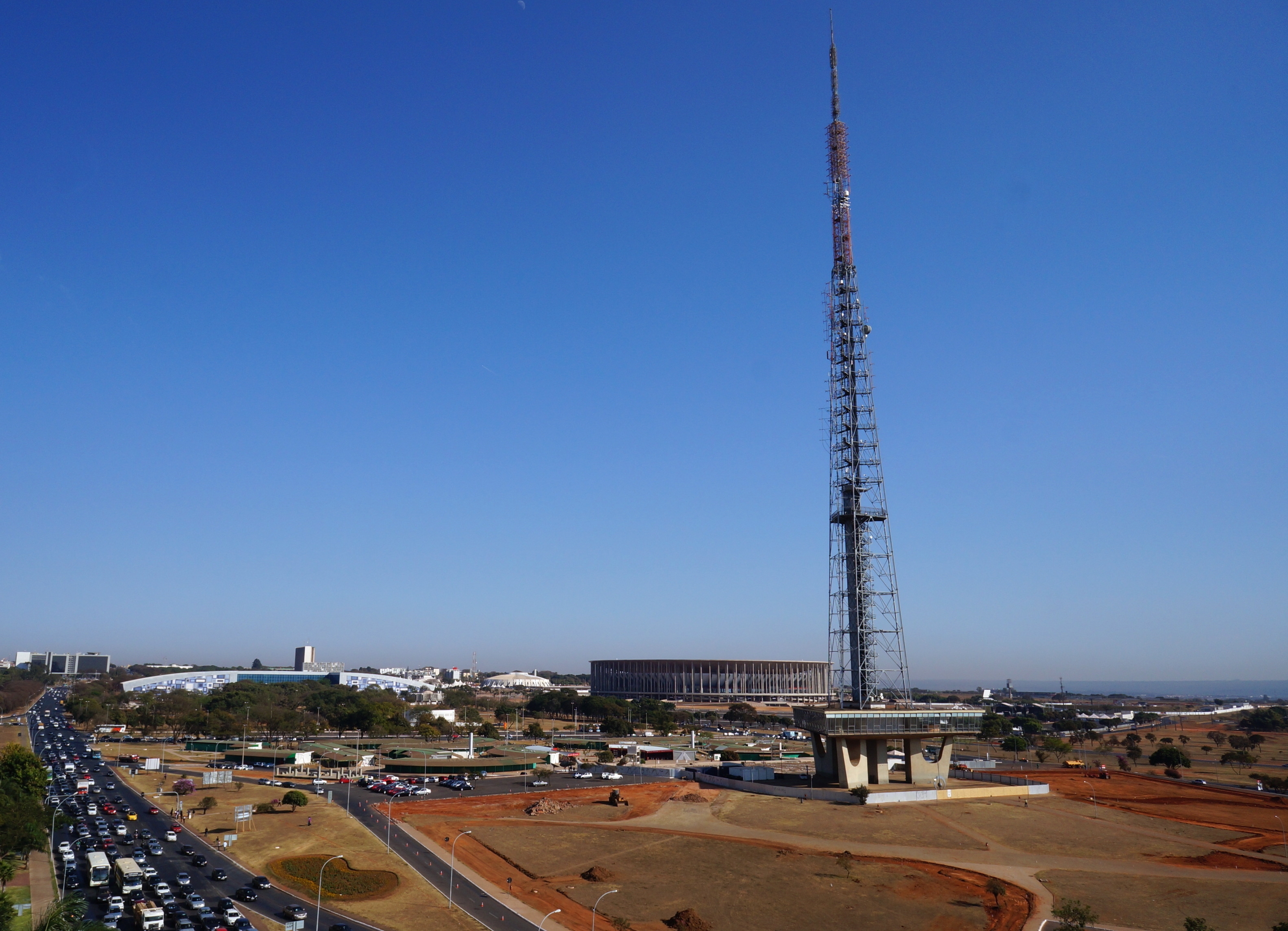 TV tower, Brasilia (c) flickr.com_Leandro's World Tour