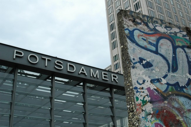 Un brandello del muro di Berlino a Potsdamer Platz