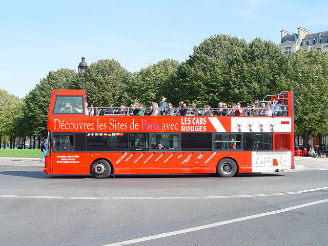 Bus tour Paris