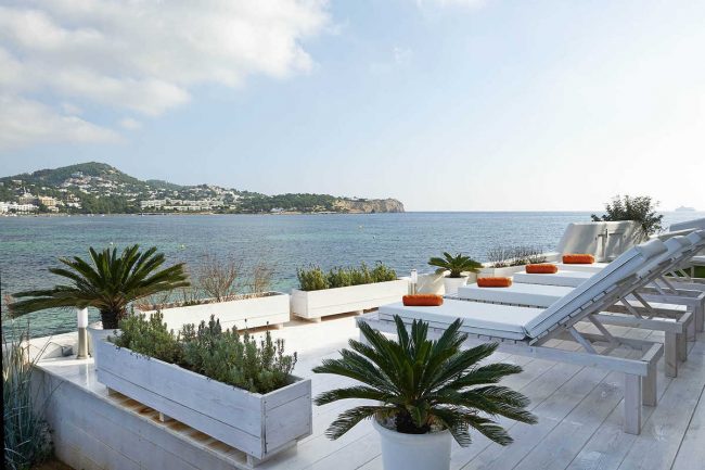 Vakantiehuis op Ibiza direct aan zee