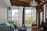 Luxurious, antique rental accommodation in the heart of Paris