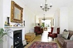 Lovely apartment rental, old fashioned, in central London
