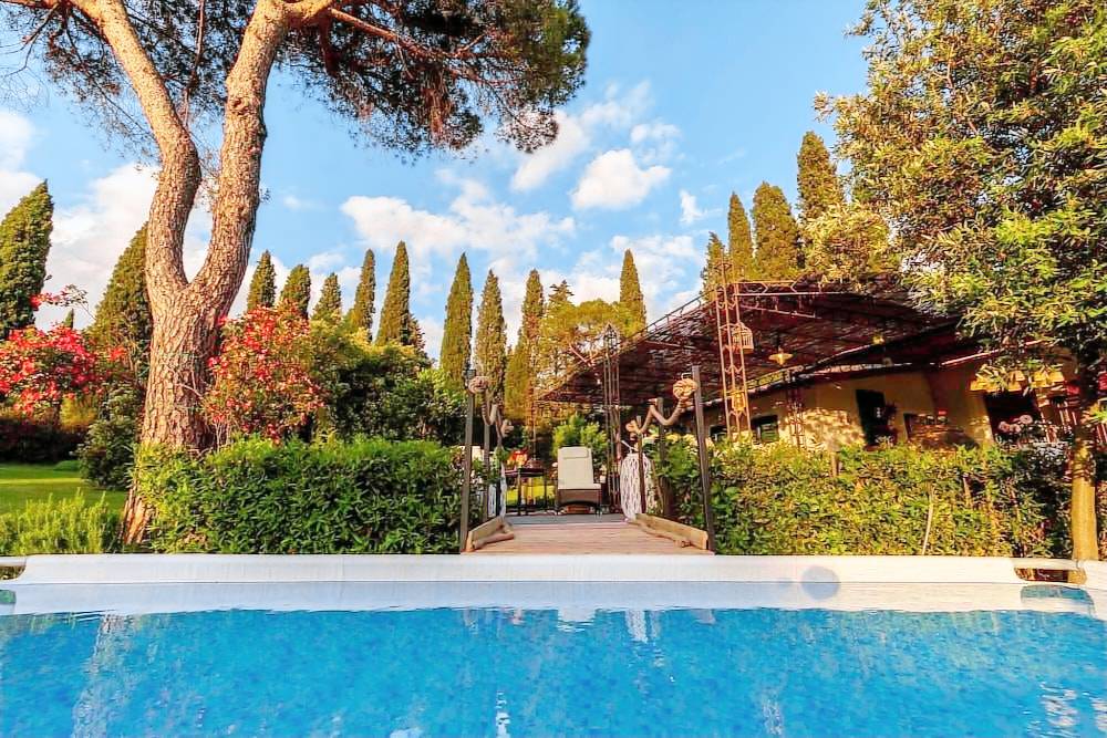 Affascinante casa a Pescia con piscina privata