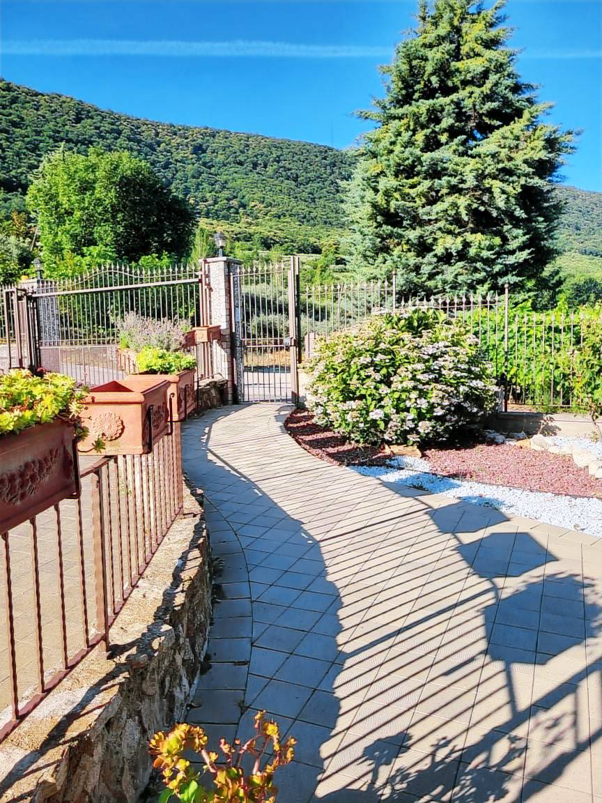 Appartamento Accogliente con Giardino e Piscina Condivisa