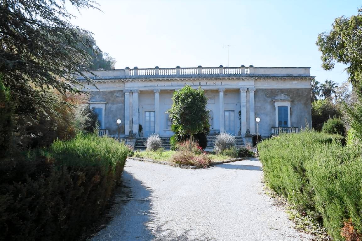 Casa a Monteroni Di Lecce con terrazza, giardino e barbecue