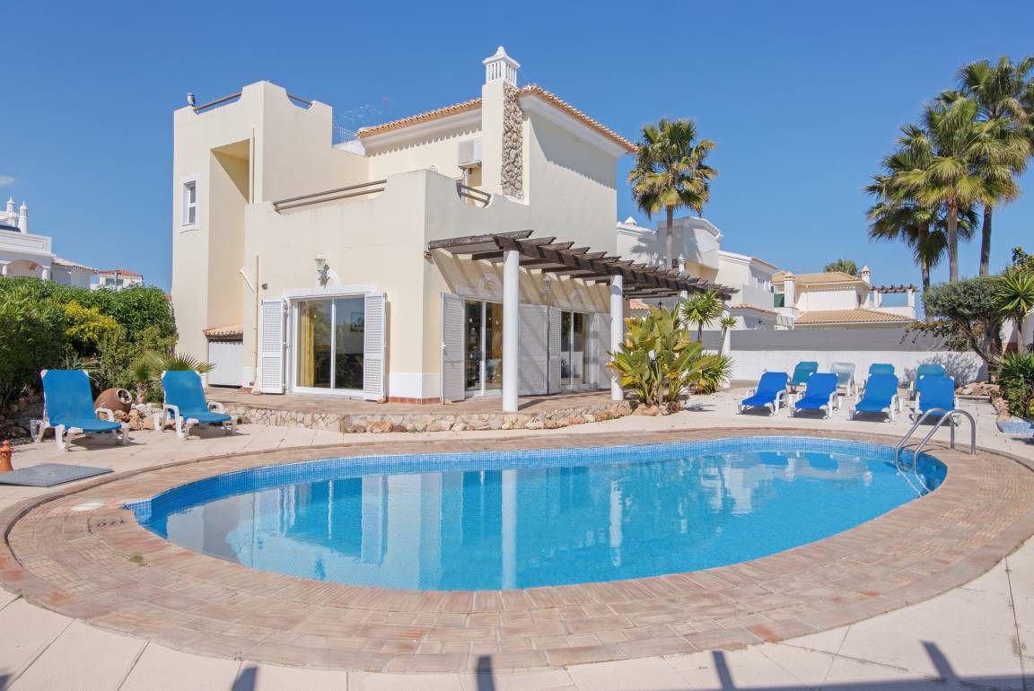 200 M² House ∙ 5 Bedrooms ∙ 10 Guests - Albufeira