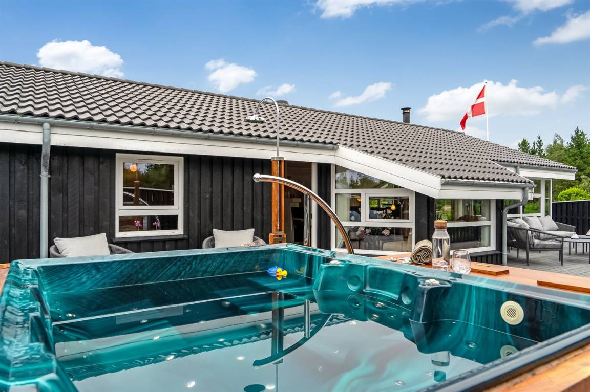 128 m&sup2; Ferienhaus 4 Schlafzimmer 8 G&auml;ste