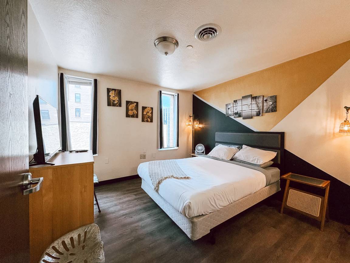Apartment ∙ 1 Bedroom ∙ 2 Guests - Pittsburgh, PA