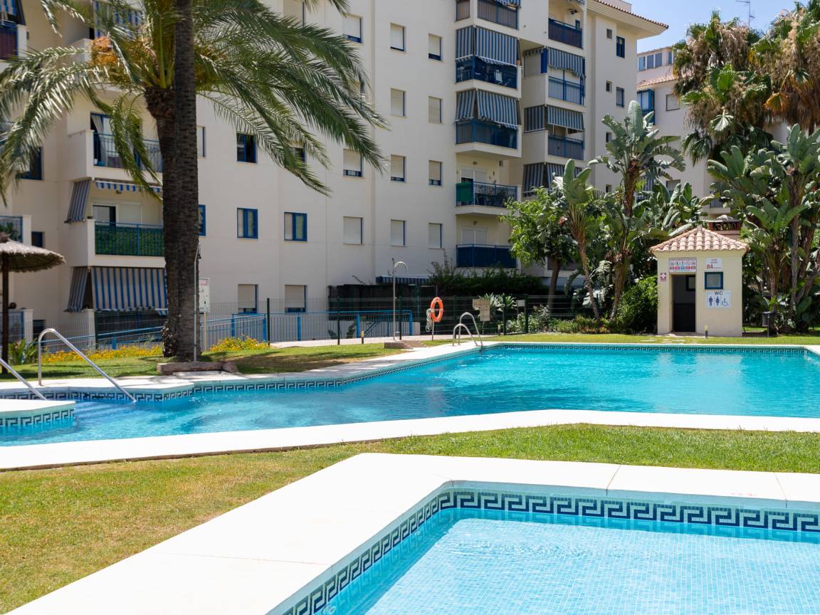 110 M² Apartamento ∙ 3 Habitaciones ∙ 6 Huéspedes - Estepona