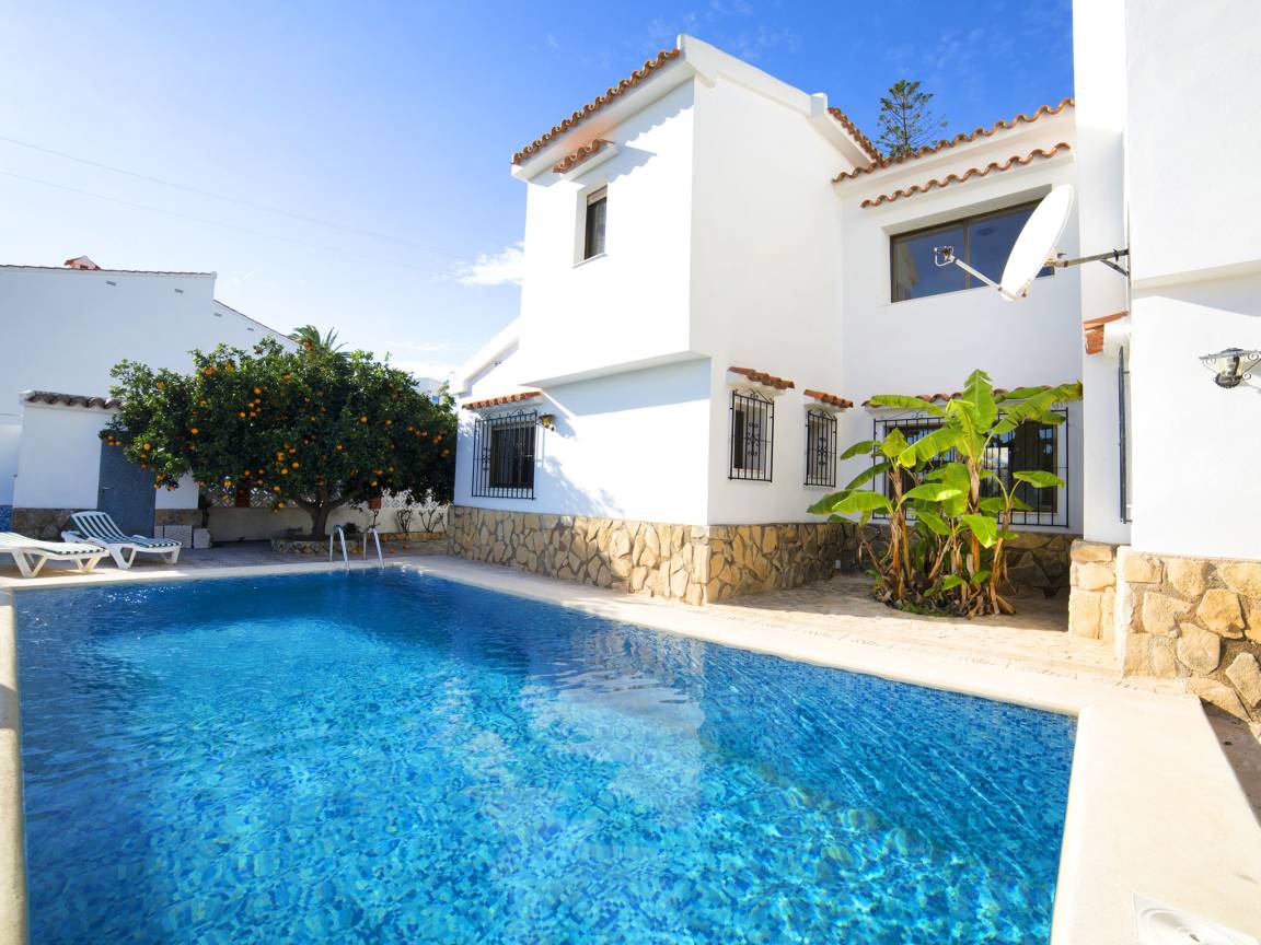 218 M² Huis ∙ 4 Slaapkamers ∙ 8 Gasten - Benissa