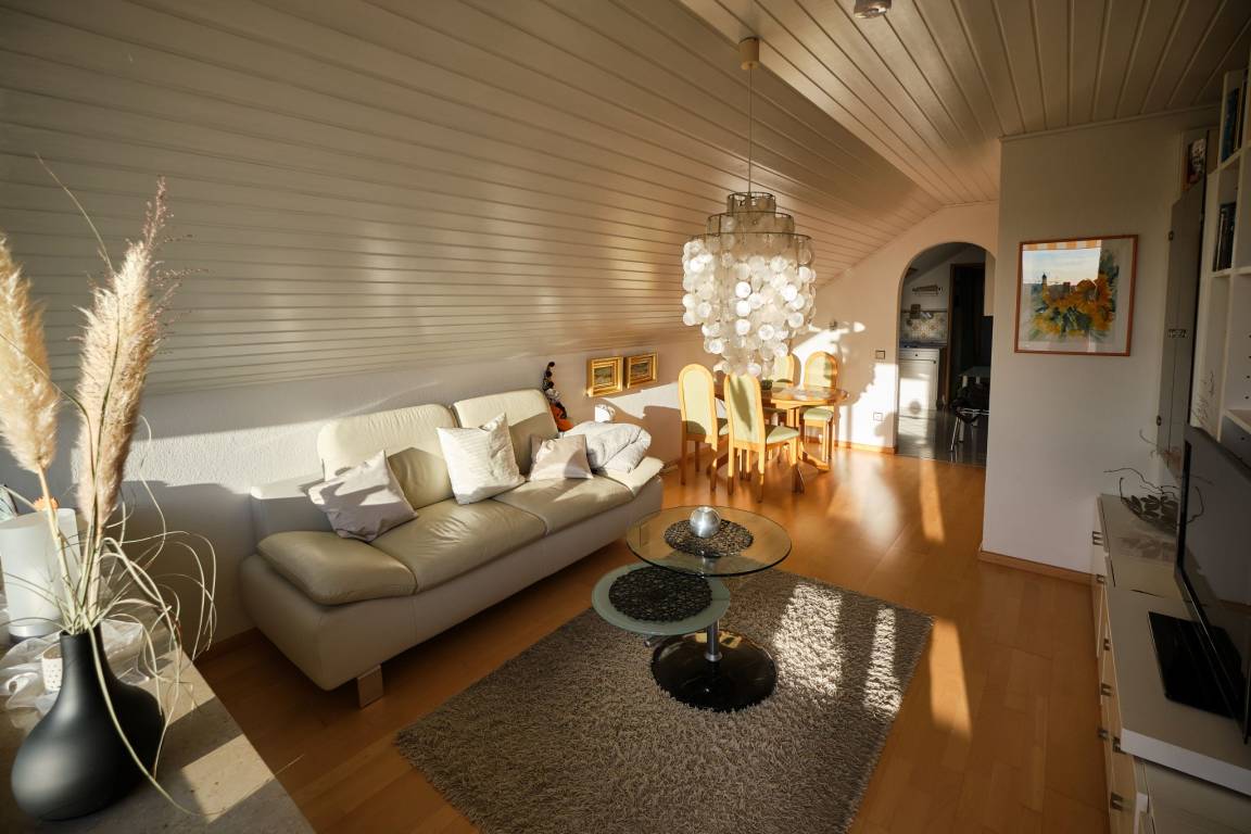 65 M² Ferienwohnung ∙ 1 Schlafzimmer ∙ 2 Gäste - Sommerach