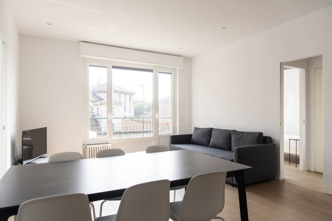 70 M² Apartment ∙ 2 Bedrooms ∙ 5 Guests - Milano Cadorna Station