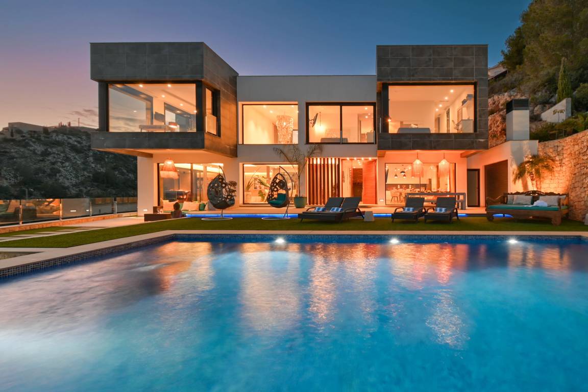 650 M² Villa ∙ 5 Habitaciones ∙ 10 Huéspedes - Jávea