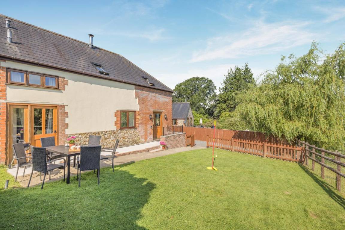 Cottage ∙ 3 Bedrooms ∙ 7 Guests -