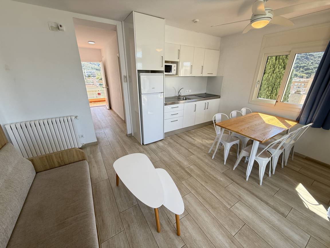 65 M² Apartment ∙ 2 Bedrooms ∙ 6 Guests - Cadaqués