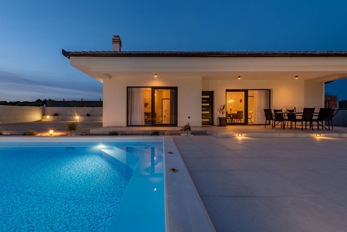 100 M² Villa ∙ 3 Bedrooms ∙ 6 Guests - Biograd na Moru