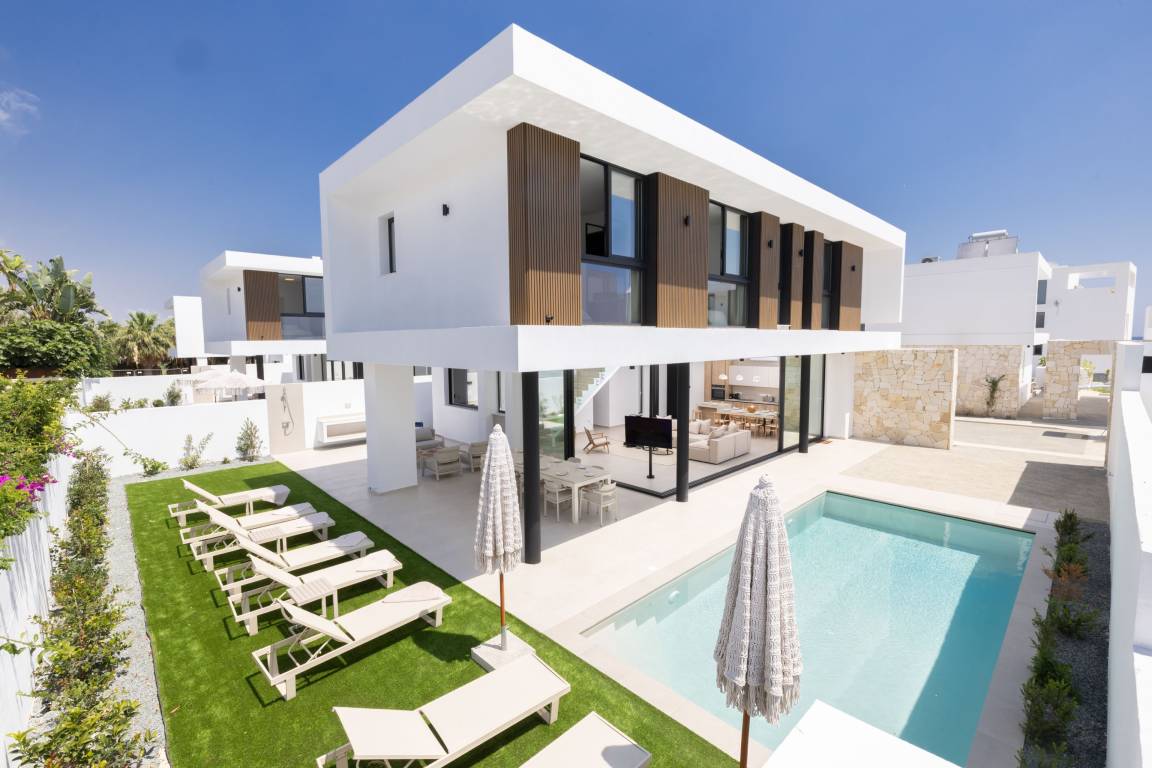 Cottage ∙ 4 Bedrooms ∙ 9 Guests - Cyprus