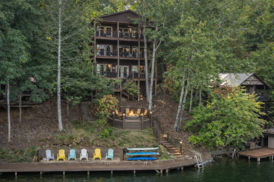 223 M² Maison De Vacances ∙ 4 Chambres ∙ 14 Personnes - Lake Lure, NC