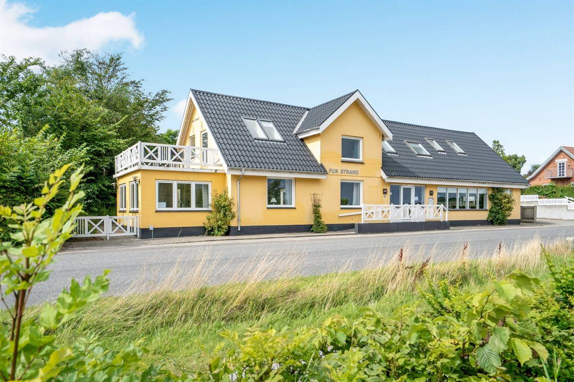 512 m&sup2; Ferienhaus 10 Schlafzimmer 20 G&auml;ste