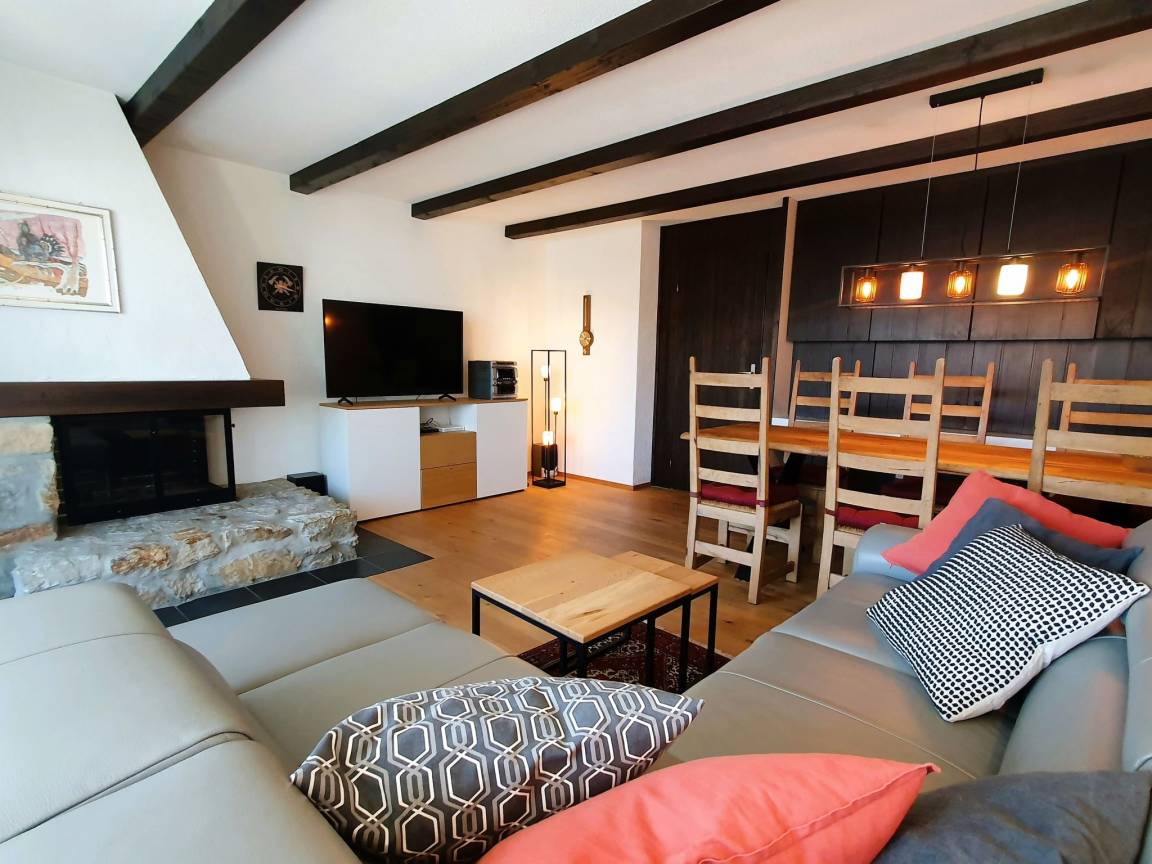 65 M² Ferienwohnung ∙ 2 Schlafzimmer ∙ 4 Gäste - Flims