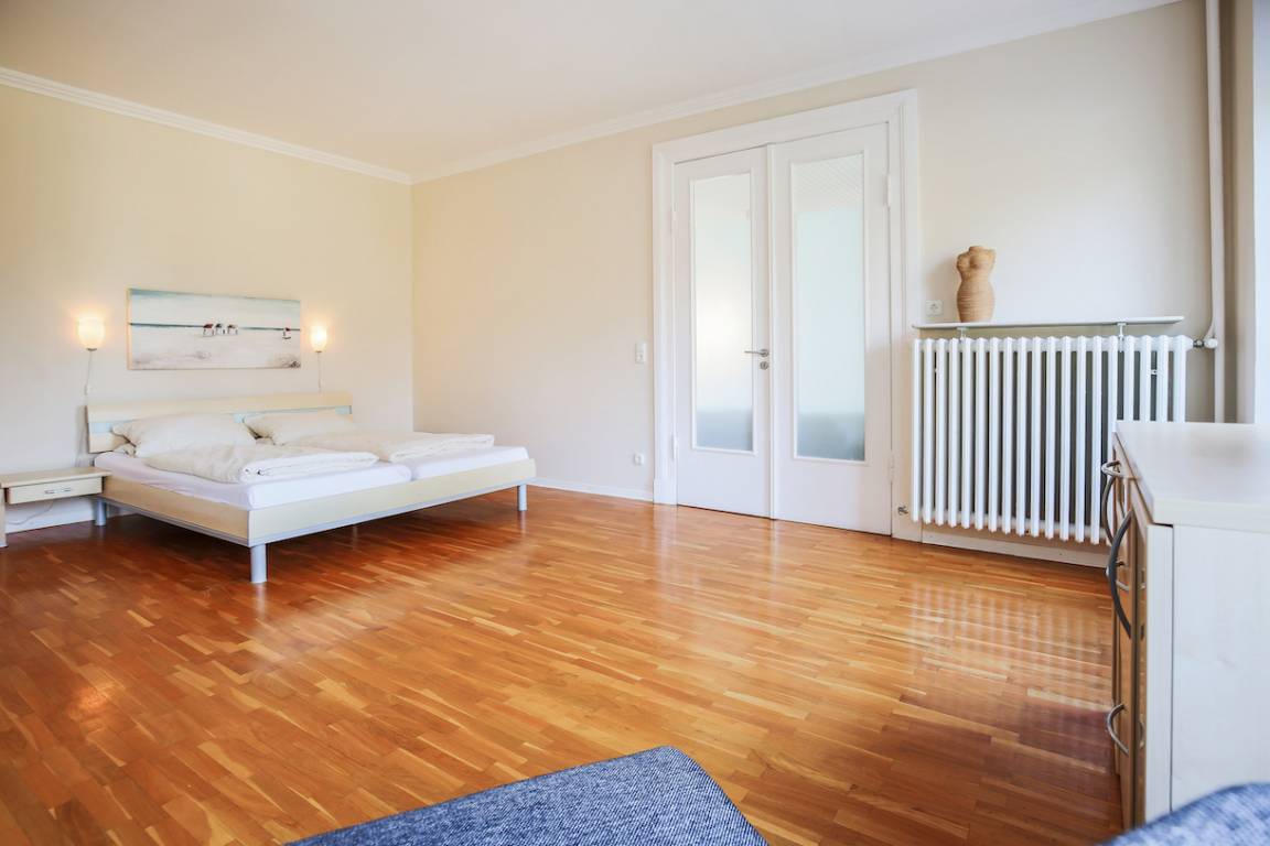 220 m² Ferienwohnung ∙ 4 Schlafzimmer ∙ 10 Gäste – Bild 4
