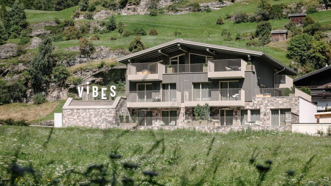 110 M² Appartement ∙ 2 Chambres ∙ 4 Personnes - Sölden