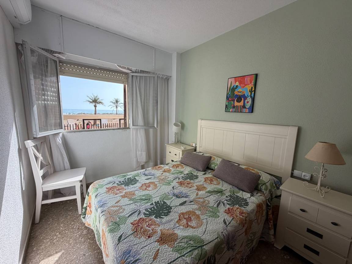 86 M² Apartamento ∙ 3 Habitaciones ∙ 6 Huéspedes - Xeraco