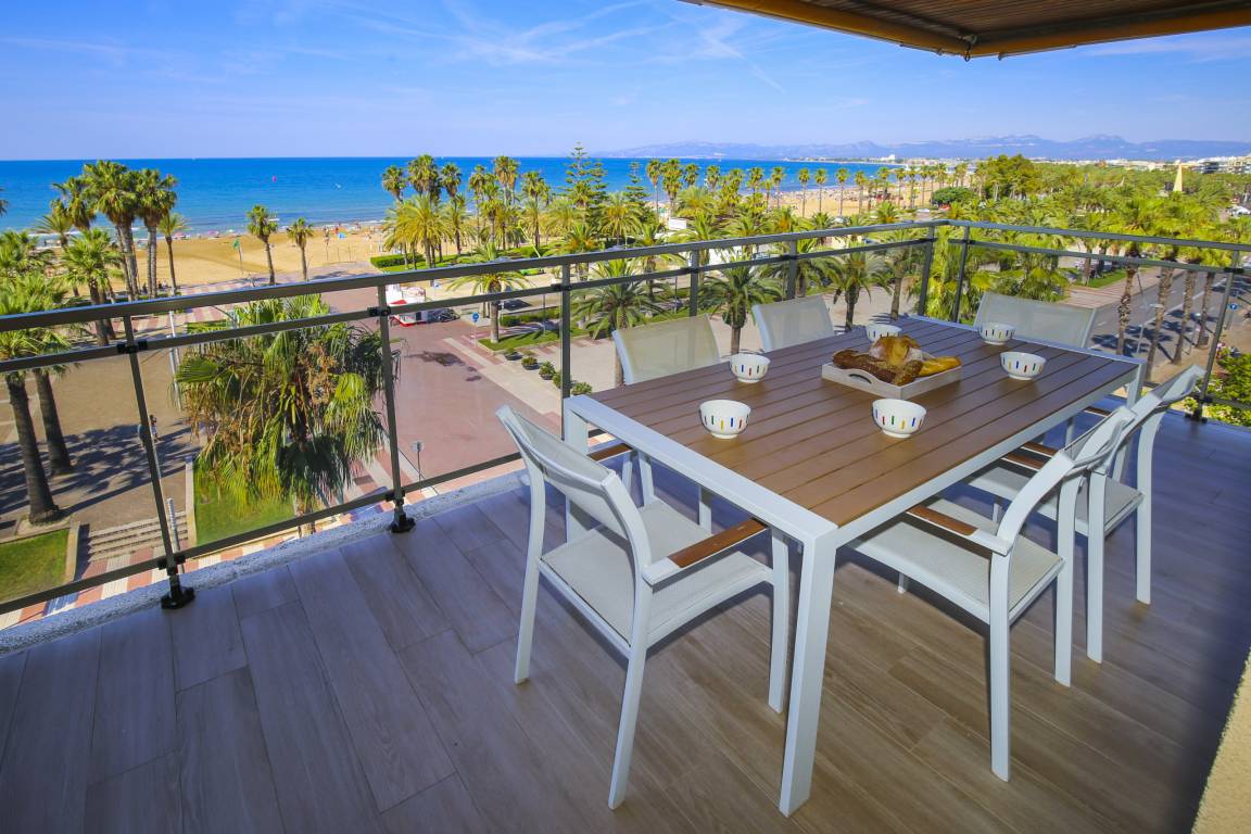 100 M² Apartamento ∙ 3 Habitaciones ∙ 7 Huéspedes - Salou