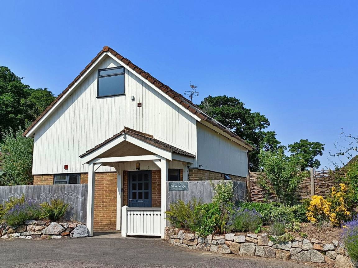 30 M² House ∙ 3 Bedrooms ∙ 6 Guests - Ashburton