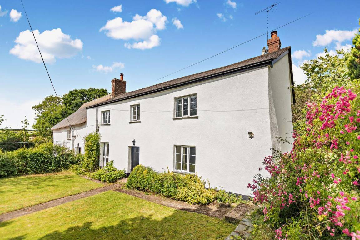 Cottage ∙ 6 Bedrooms ∙ 13 Guests - England