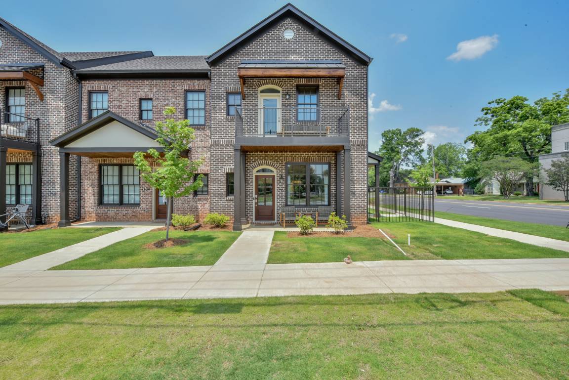 139 M² House ∙ 3 Bedrooms ∙ 6 Guests - Tuscaloosa, AL