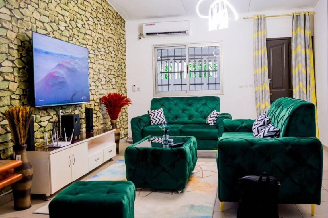 125 M² Villa ∙ 4 Slaapkamers ∙ 8 Gasten - Abidjan