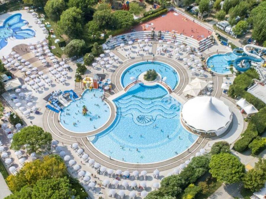 23 M² Caravan ∙ 2 Bedrooms ∙ 4 Guests - Jesolo