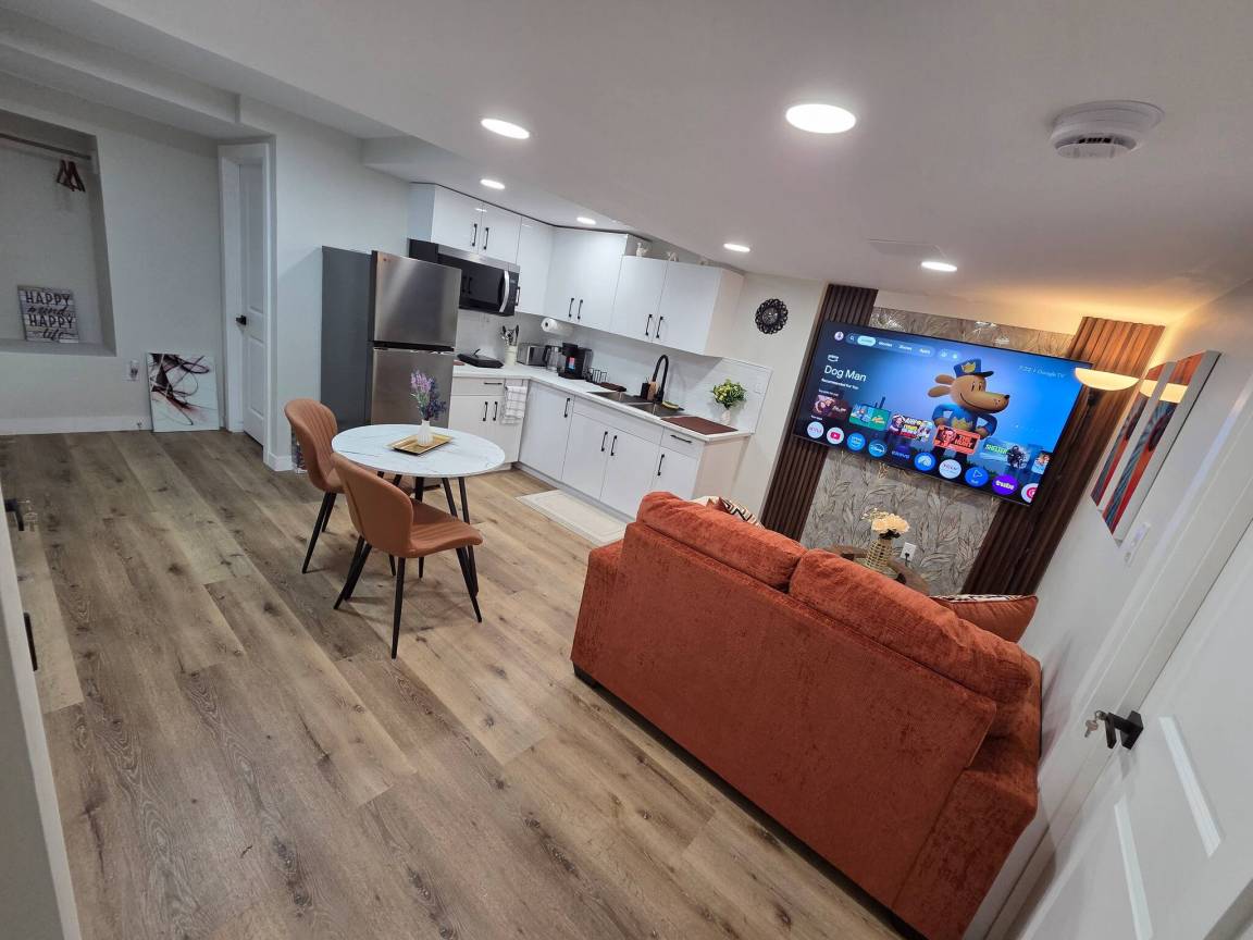 70 M² House ∙ 2 Bedrooms ∙ 5 Guests - Winnipeg
