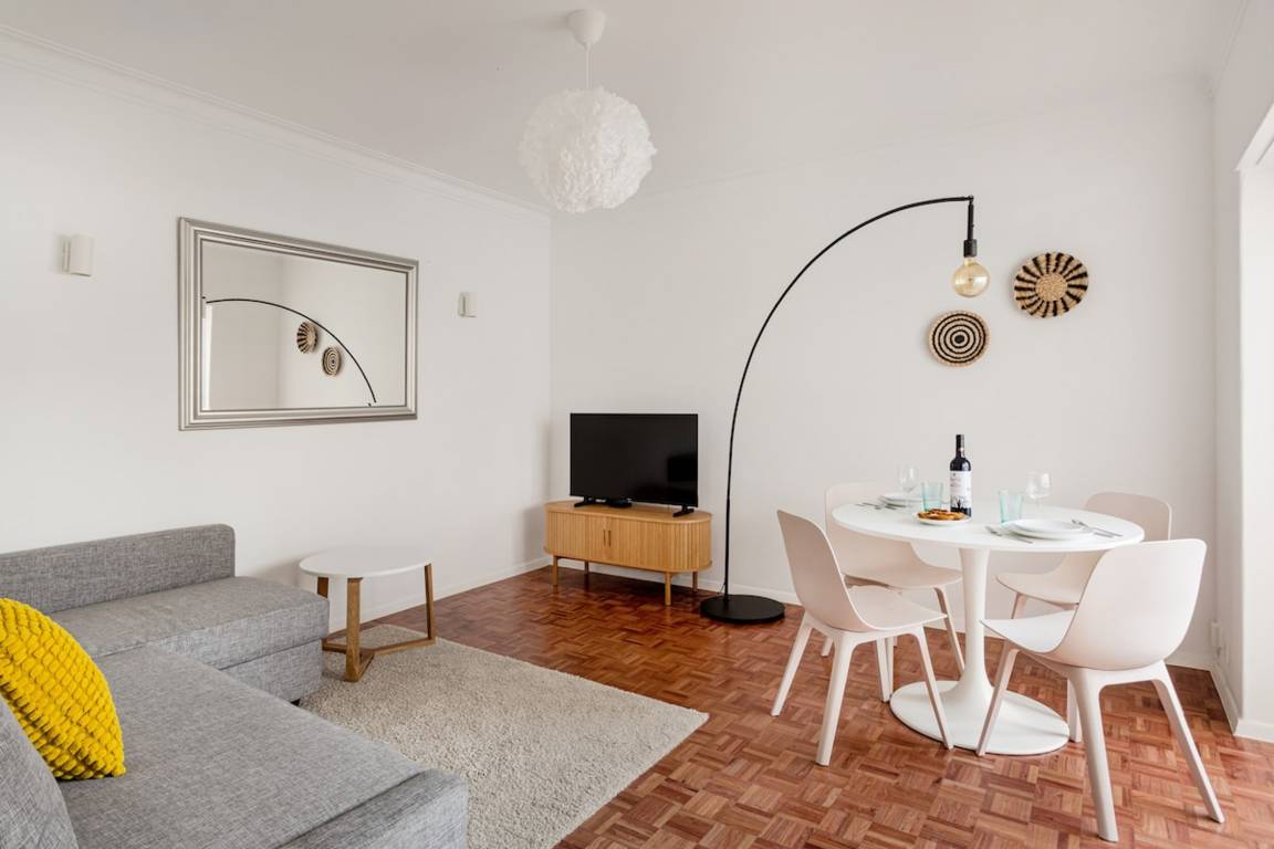 Apartment ∙ 2 Bedrooms ∙ 4 Guests - Estoril