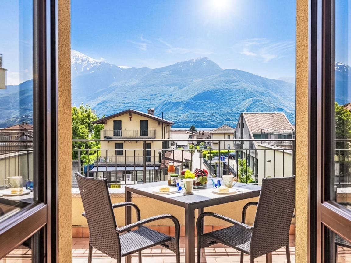65 M² Apartment ∙ 1 Bedroom ∙ 2 Guests - Domaso