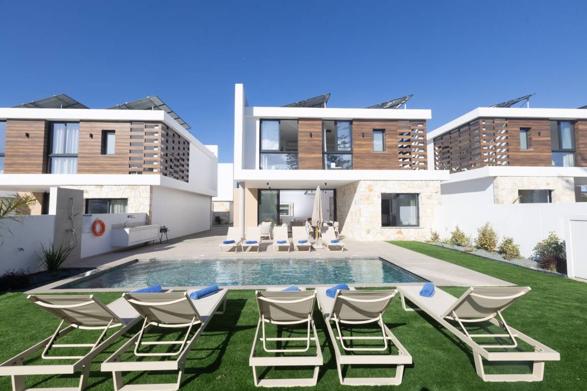 Casa Rural ∙ 5 Habitaciones ∙ 11 Huéspedes - Chipre