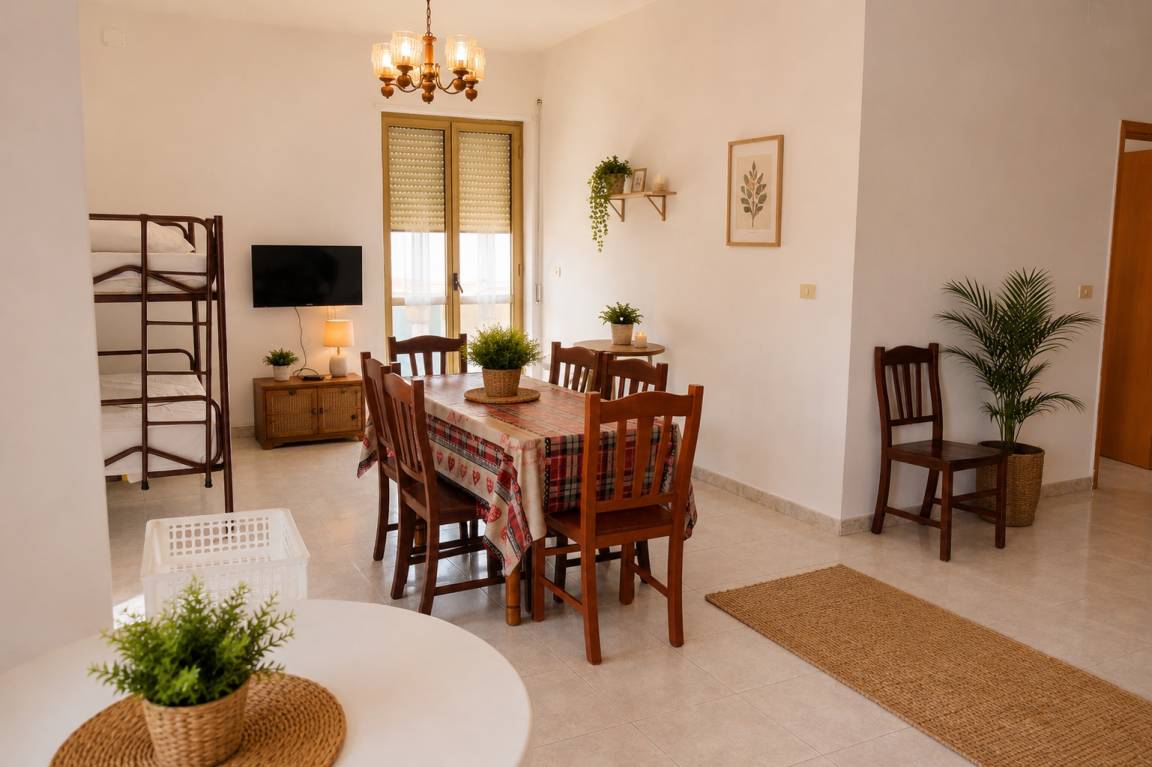Appartamento Vacanza ∙ 2 Camere Da Letto ∙ 6 Ospiti - Cirò Marina