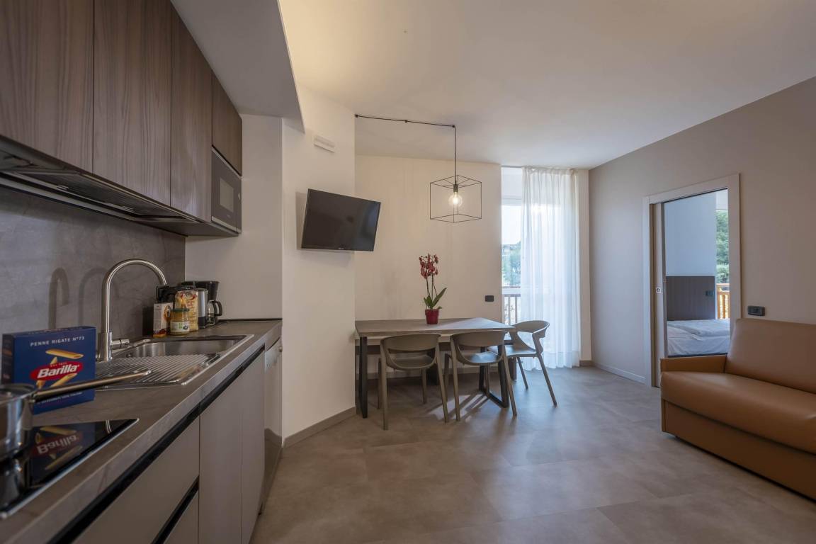 45 M² Hotel ∙ 1 Bedroom ∙ 5 Guests - Riva del Garda