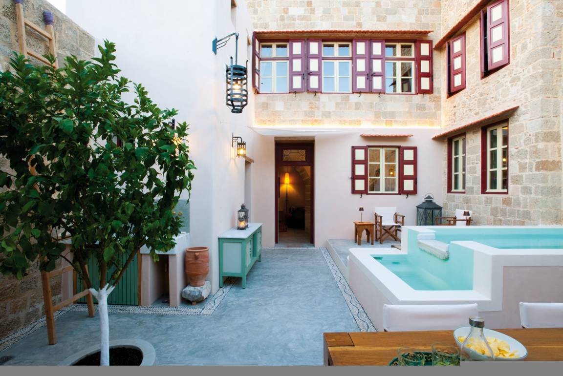 180 M² Villa ∙ 4 Bedrooms ∙ 8 Guests - Rhodes