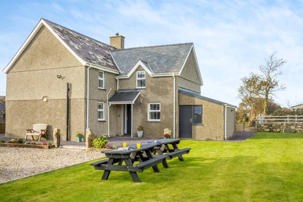 Cottage ∙ 4 Bedrooms ∙ 8 Guests - Aberdaron