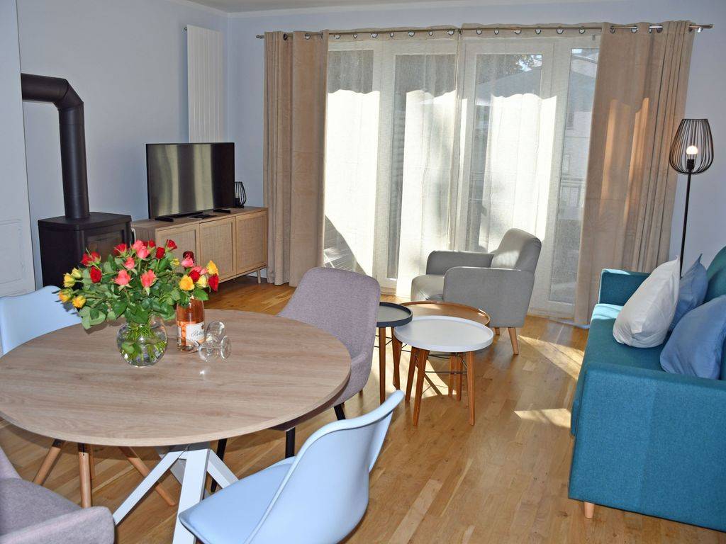75 M² Ferienwohnung ∙ 1 Schlafzimmer ∙ 5 Gäste - Baabe