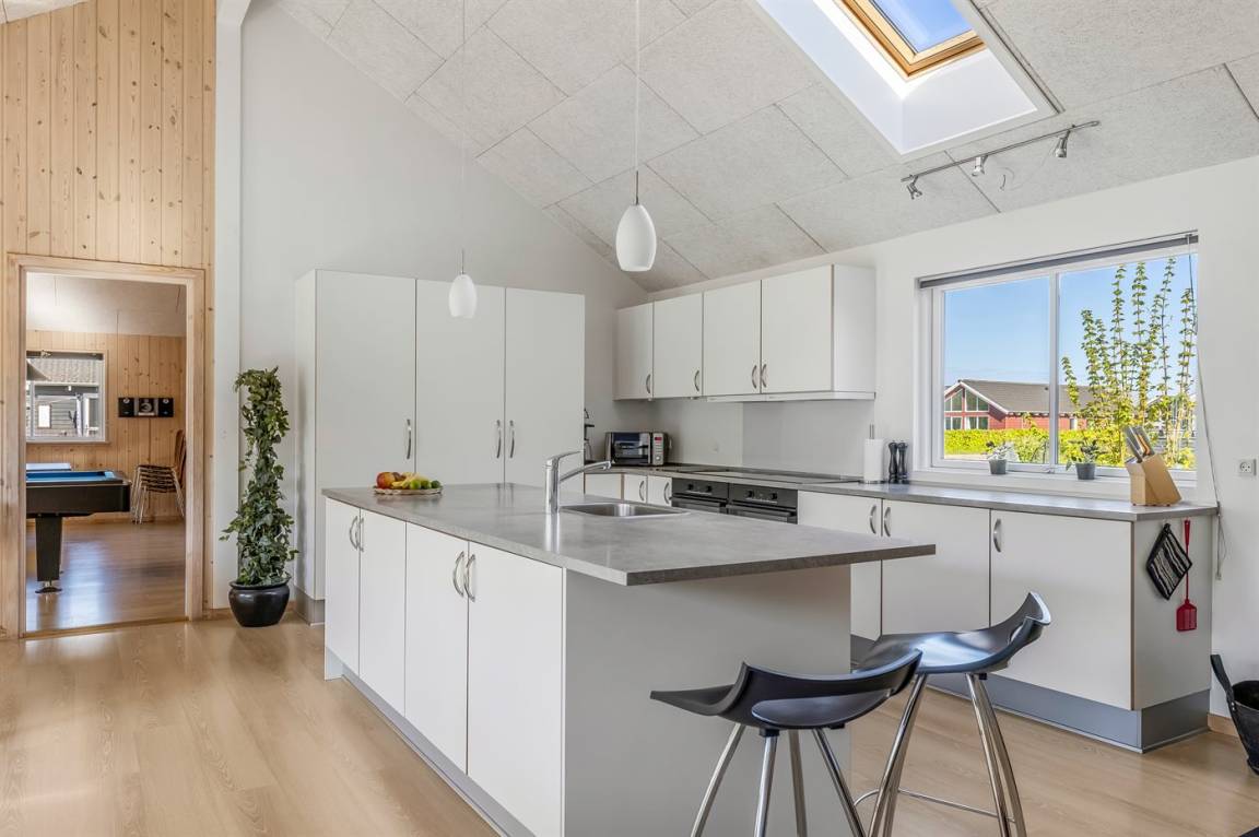 261 m² Ferienhaus ∙ 8 Schlafzimmer ∙ 20 Gäste – Bild 18