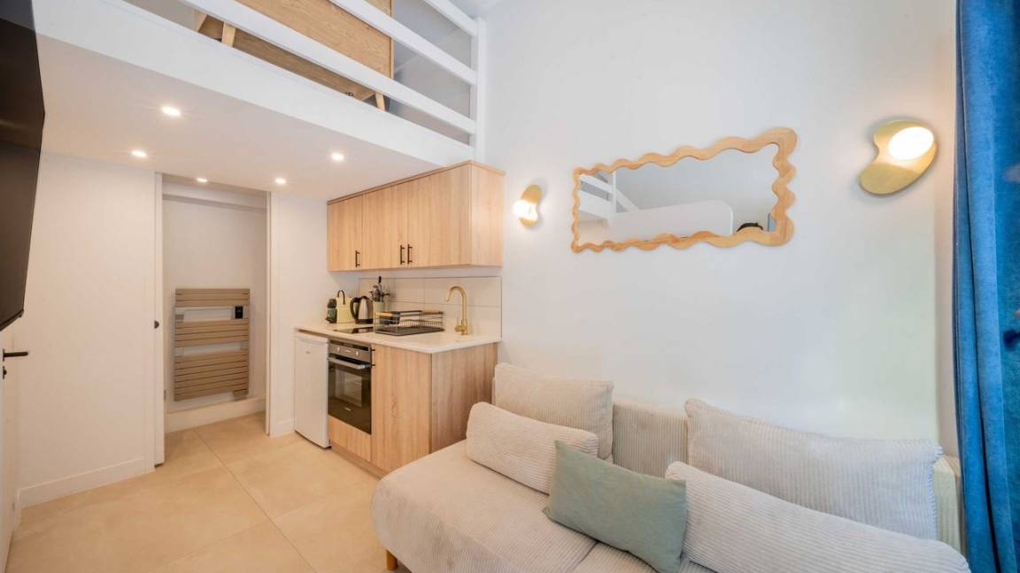 18 M² Hotel ∙ 1 Bedroom ∙ 3 Guests - Saint-Tropez