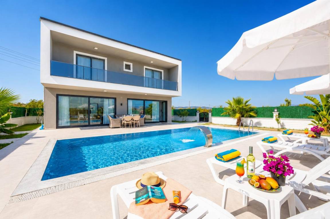 210 M² Villa ∙ 4 Habitaciones ∙ 8 Huéspedes - Dalaman