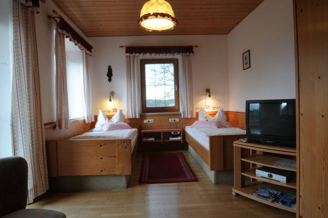 35 M² Ferienwohnung ∙ 2 Gäste - Trostberg