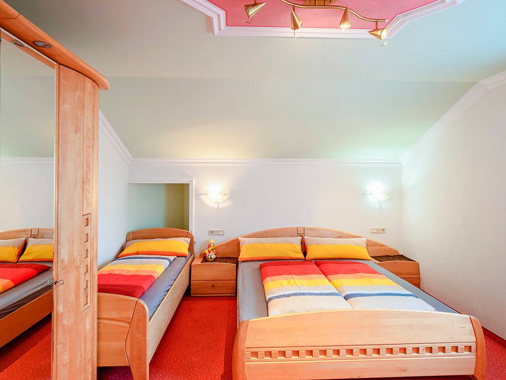 51 m² Ferienwohnung ∙ 2 Schlafzimmer ∙ 5 Gäste – Bild 6